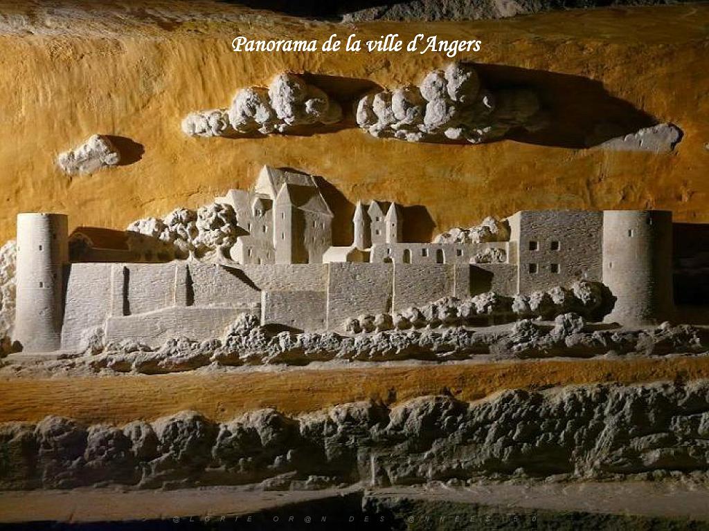 149 PIERRE ET LA LUMIERE A SAUMUR 2016_000017.jpg